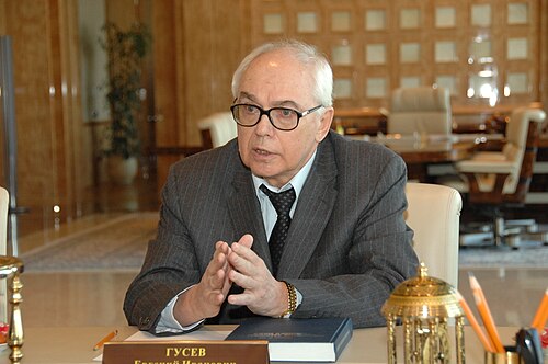 Евгений Гусев