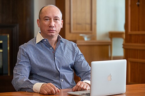 Денис Парамонов