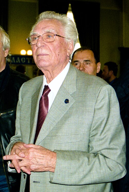 Евгений Семенов